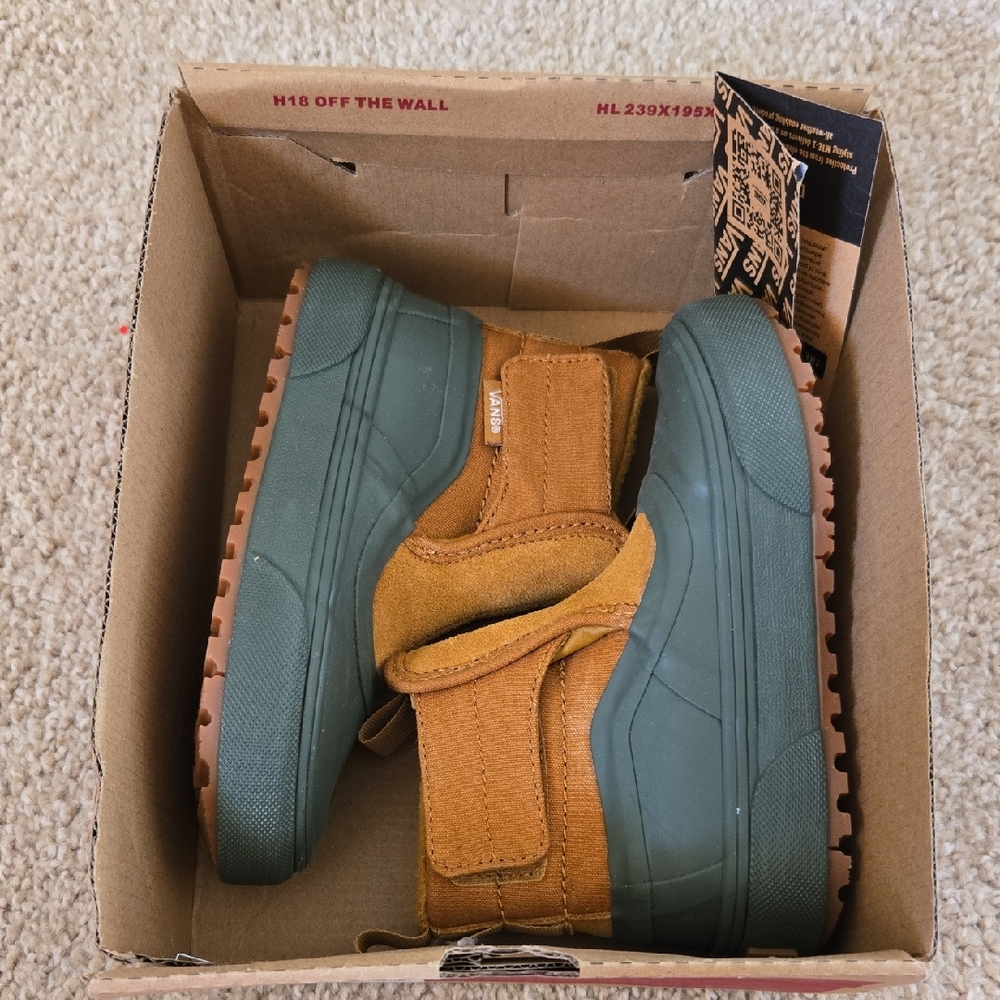 Slip-on High Terrain VANS Boots